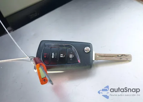 2020 Toyota Corolla Le z USA, uszkodzony, nr VIN JTDEPRAE4LJ004597